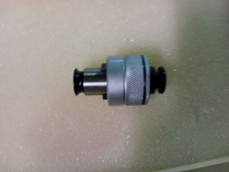 Conjunto de  cabeça de roscar com mandris com embalagem