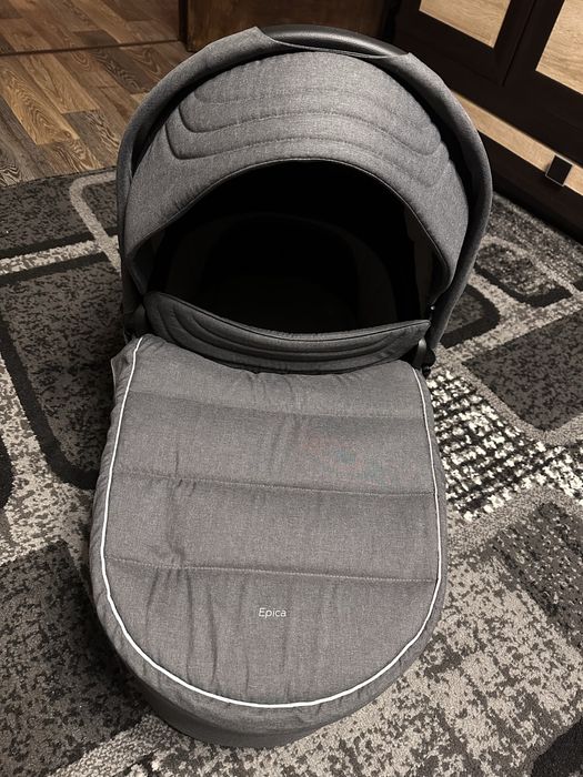 Коляска Carello Epica 2в1