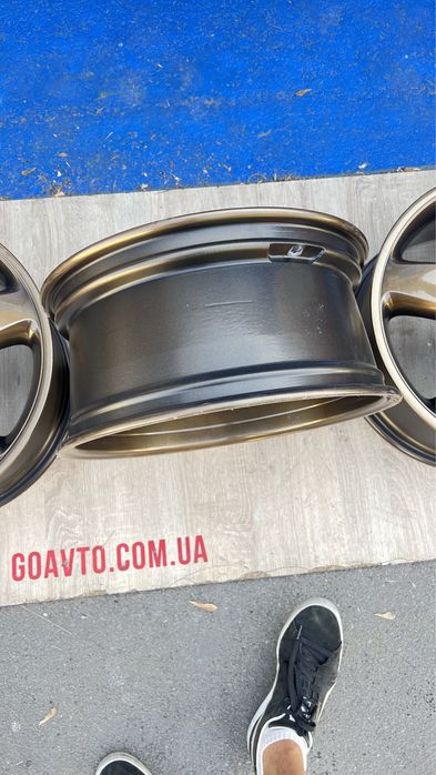 Goauto диски Porshe Dodge 5/130 5/127 r18 et57 8j dia71.6 в бронзі