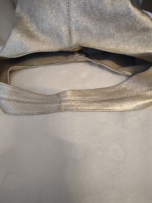 Torebka złota ze skóry