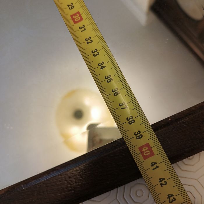 Espelho em madeira maciça