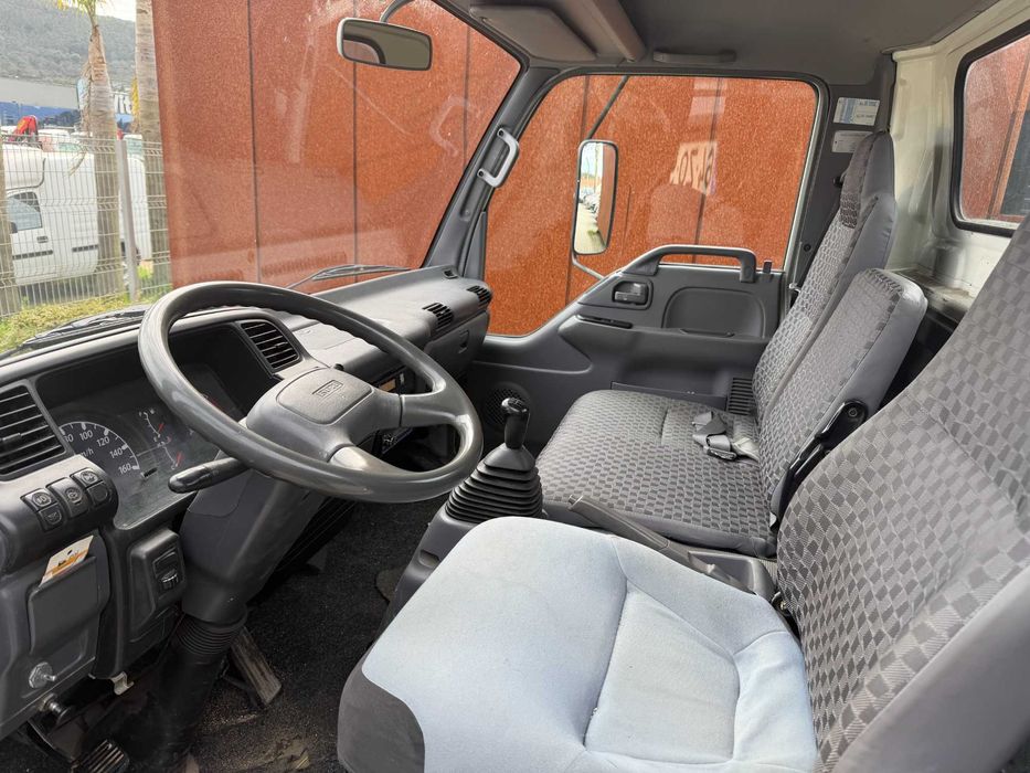 Isuzu 7.5T grua Pm 5.2cc