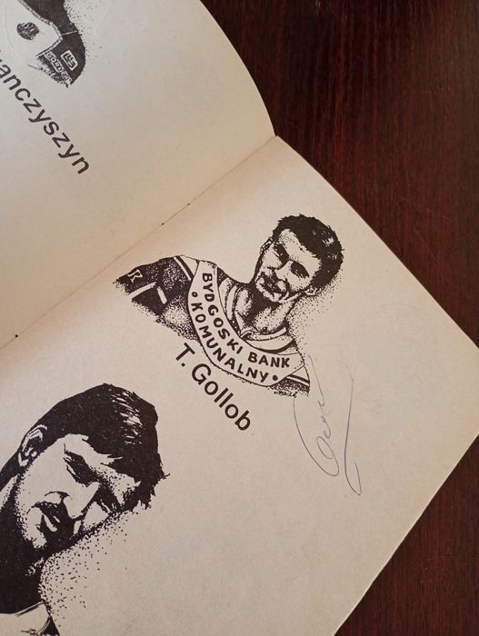 Programy meczowe i magazyny żużlowe - autografy zawodników