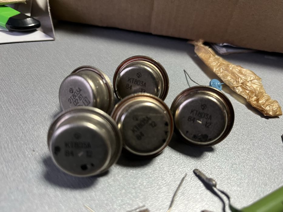 Транзистори КТ803А