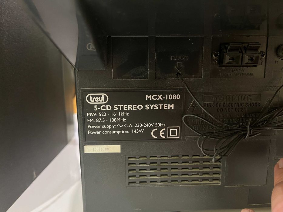 Музичний центр Trevi MCX-1080 | 5-CD чейнджер, X-BASS, AUX, пульт