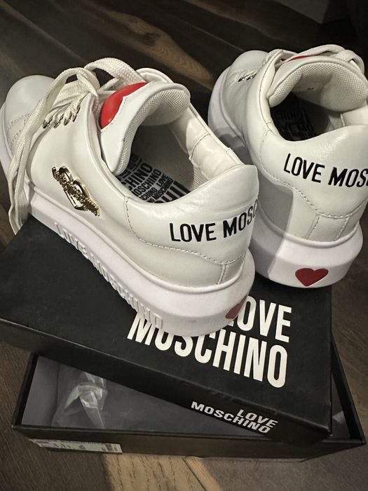 Кросовки MOSCHINO оригинал