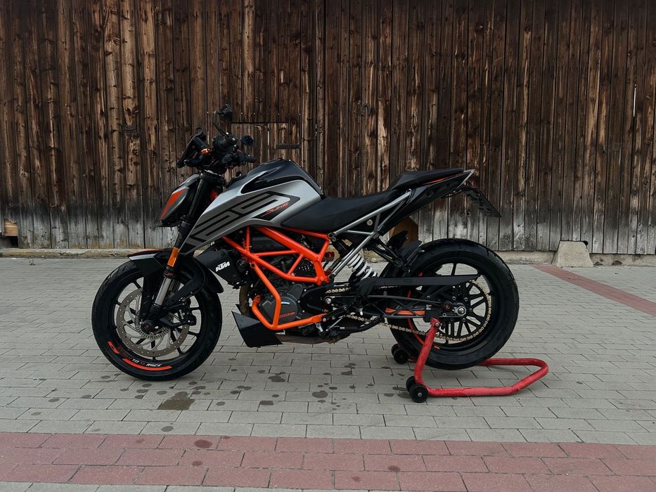 KTM Duke 125