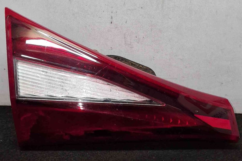 Farolim da Mala Esquerdo 92403-Q0000 - HYUNDAI i20 ACTIVE