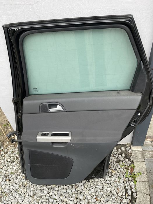 Drzwi na części Volvo V50 2007/8 kombi prawy tył
