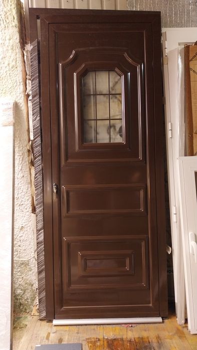 Porta entrada alumínio castanho NOVA com fechadura