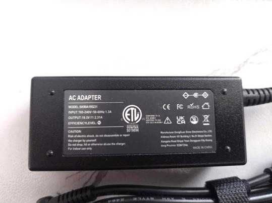 Zasilacz do laptopa Siker