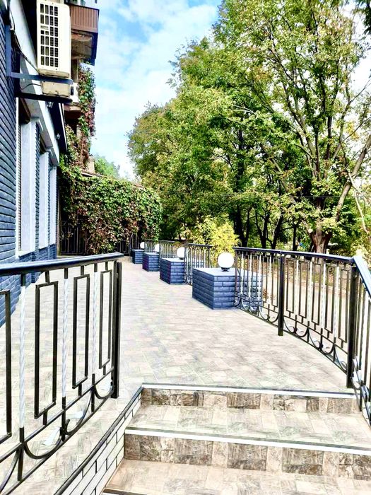 Продажа помещения, 176 м.кв, терасса, фасад, мебель, ремонт, Соцгород.
