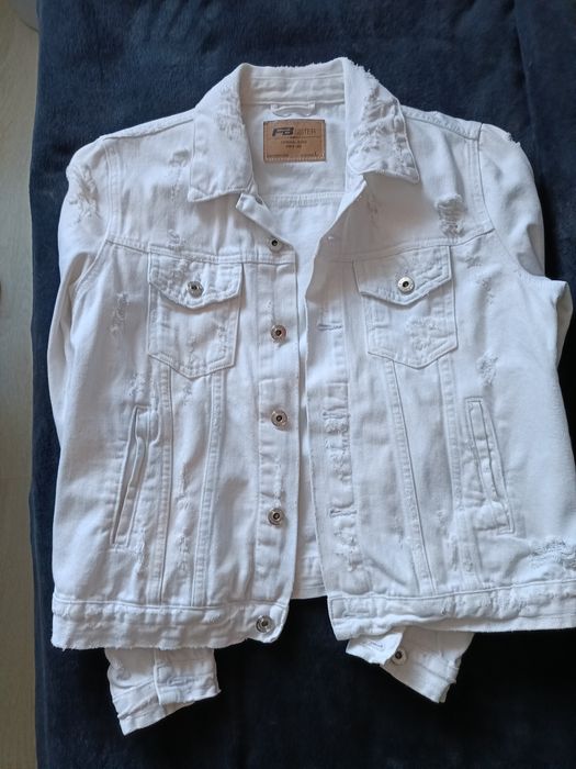 Kurtka Jeansowa z przetarciami FB Sister L