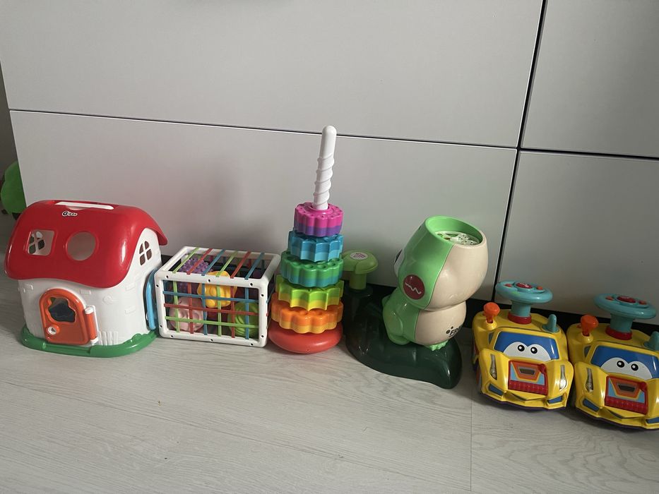 Продам дитячі іграшки