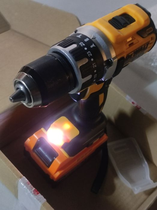 Berbequim DeWalt novo com 1 bateria