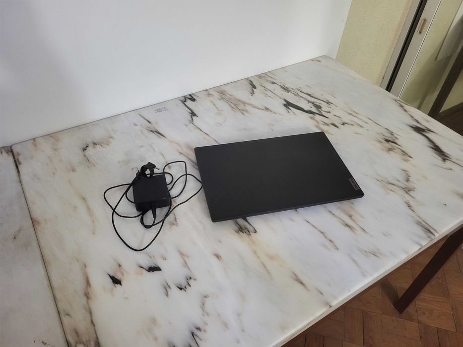 Portátil Lenovo V15 G2 i3 11gen 8GB RAM Win11