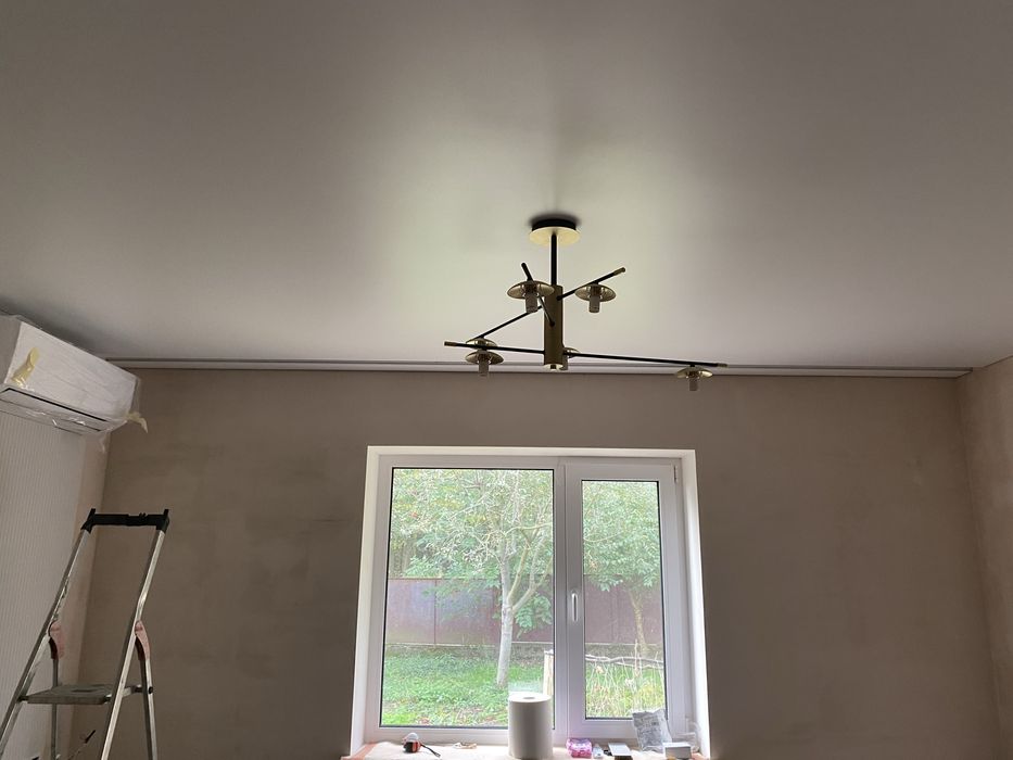 Натяжні стелі 250 м2