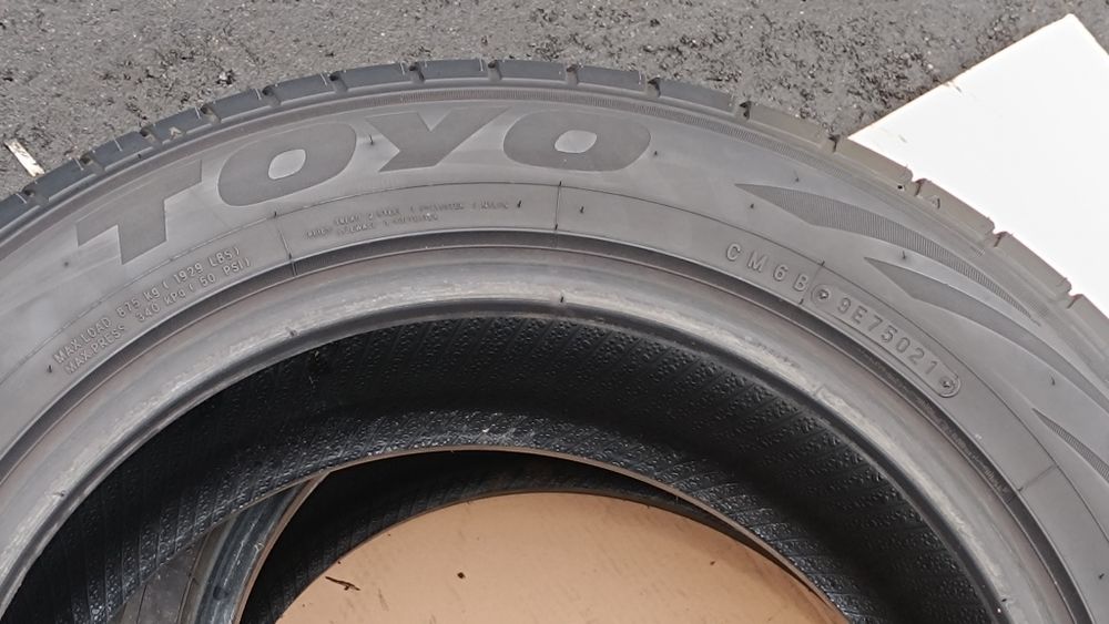 235/55R17 103W Toyo Proxes TR1