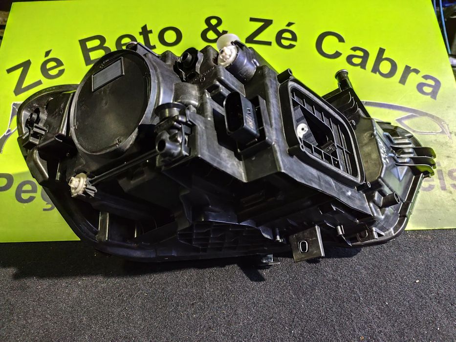 MERCEDES CLA W118 FAROL LED ESQUERDO - FF625