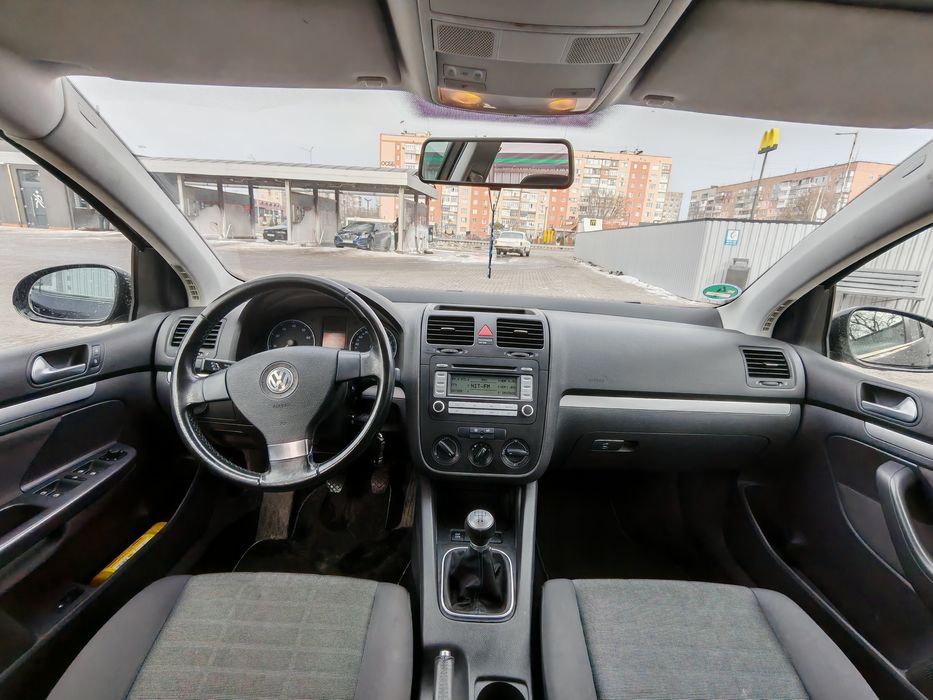 Volkswagen Golf 5 2008 рік 1.6 мпі