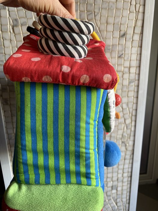 Іграшка для папуги