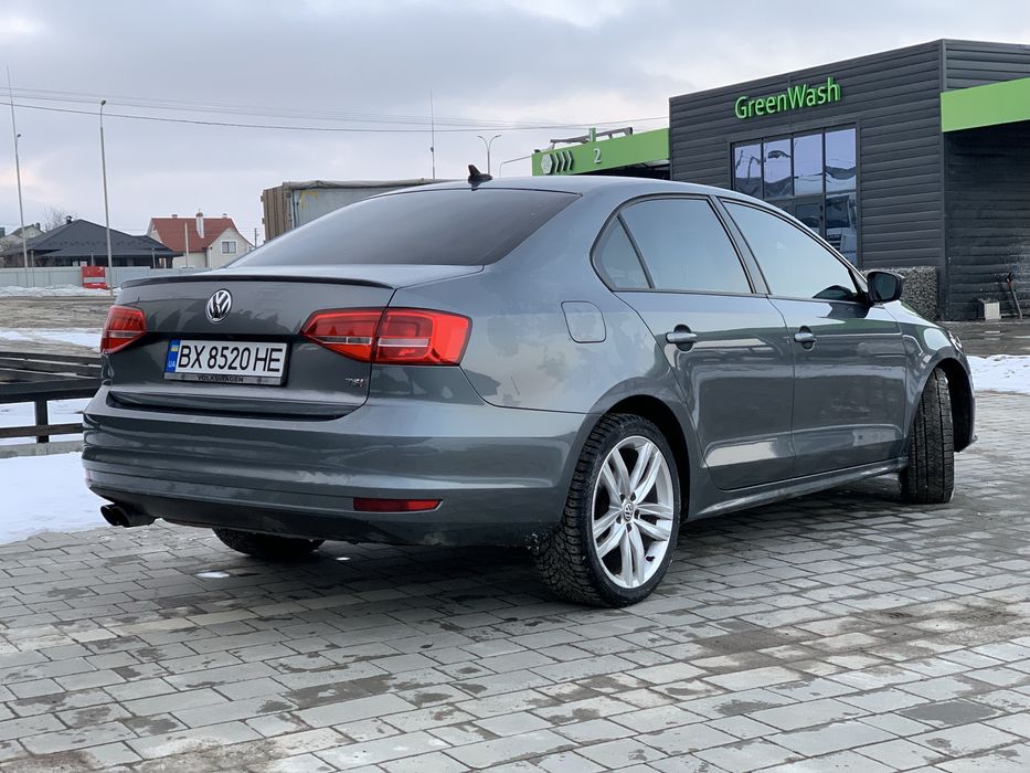 Volkswagen Jetta SE 1.8T 2015