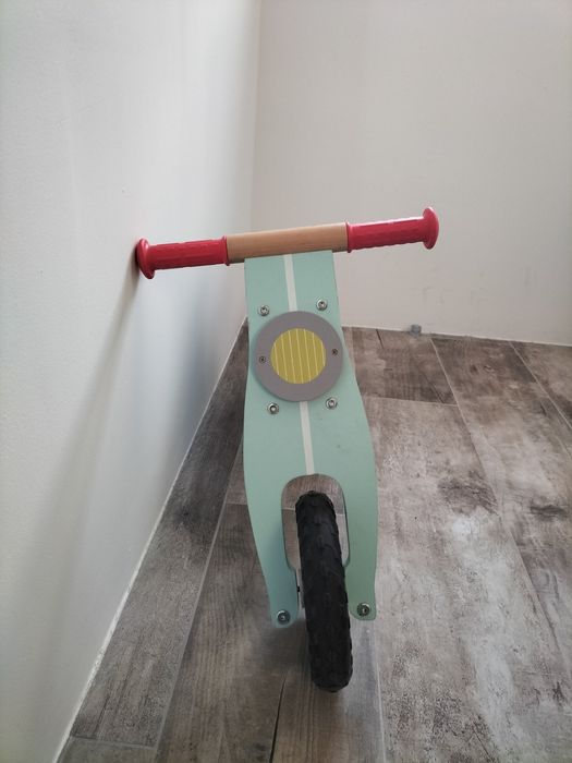 Bicicleta criança sem pedais