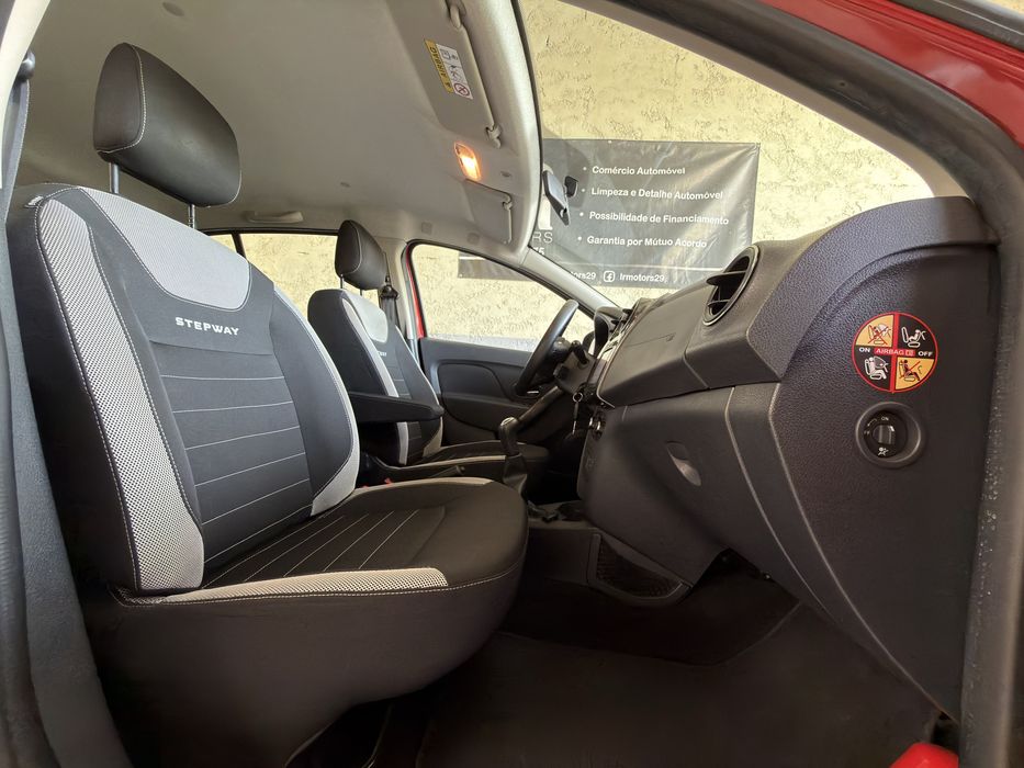 Dacia Sandero Stepway 0.9 TCe Comfort/Plus - Desde 120€ Mês