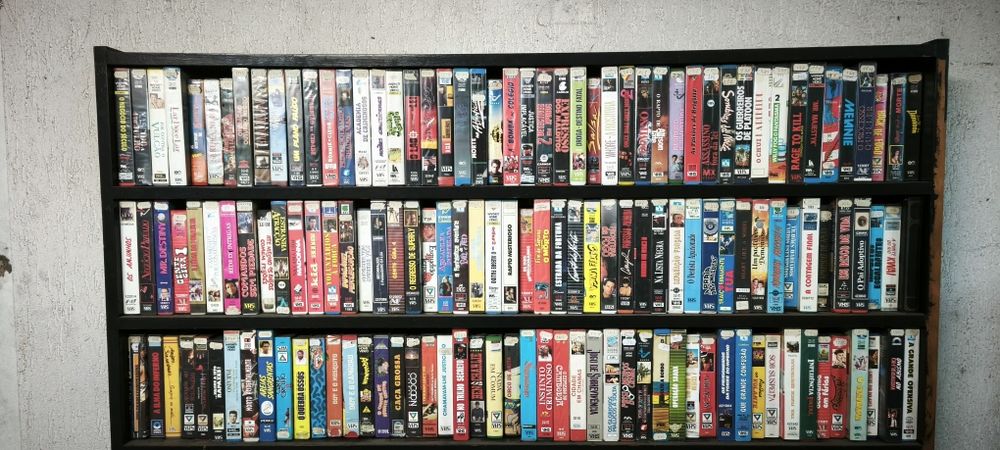Cassetes VHS em caixa