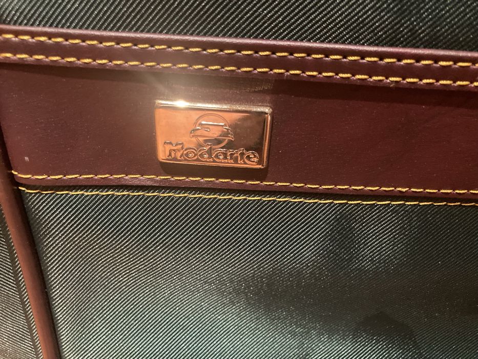 Porta fatos marca Modarte ( novo)