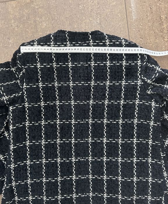 Стильний твідовий піджак