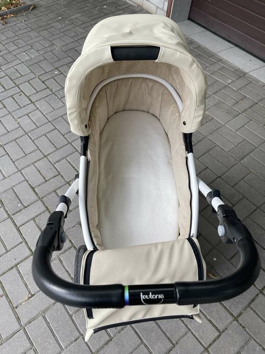 Продам коляску teutonia 2/1