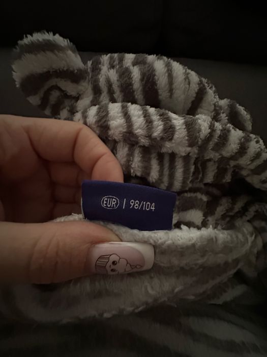 Szlafrok dla chłopca z kapturem i kieszeniami miś w paski zebra