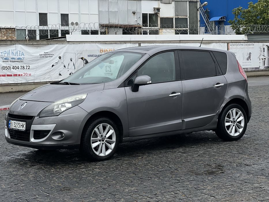 Продам Renault Scenic 2010