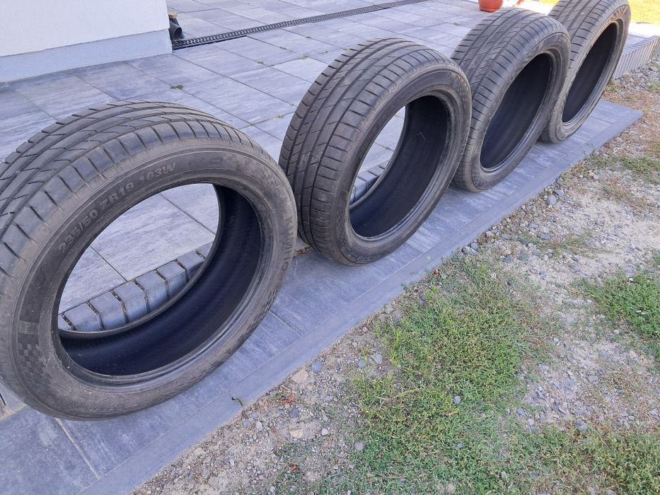 Komplet opon  235/50/19 .stan jak NOWE