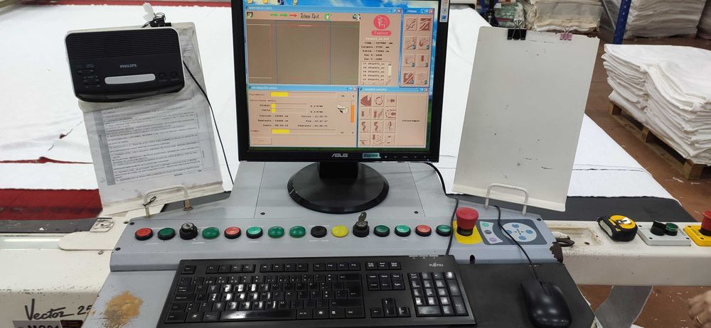 Máquina CNC corte automático de tecidos LECTRA Eclipse Vector 2500 XXL