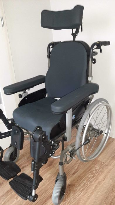 Wózek inwalidzki Vermeiren Inovys 2