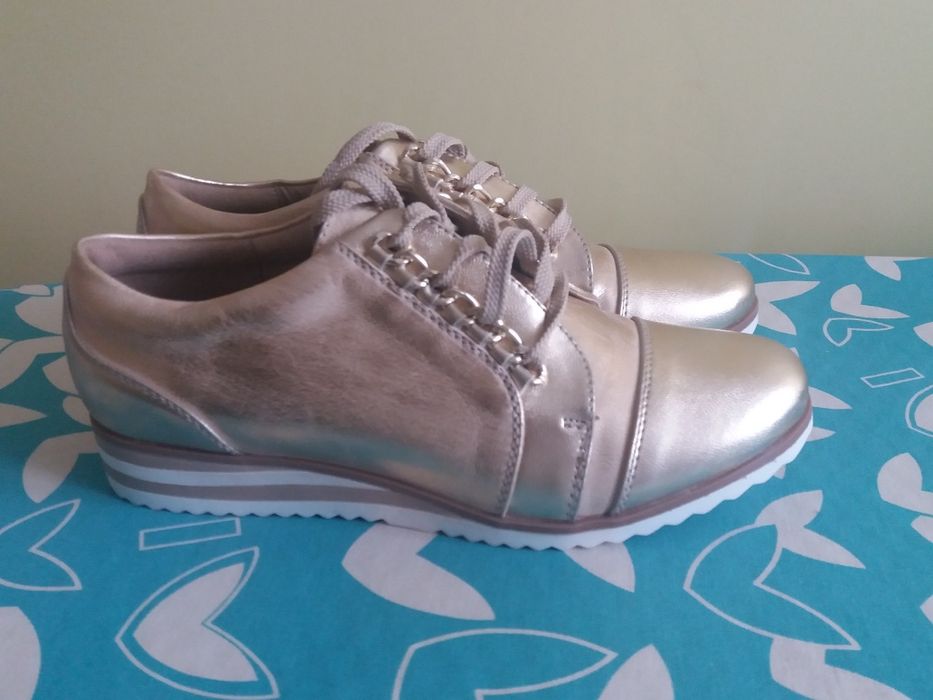Buty damskie złote 38