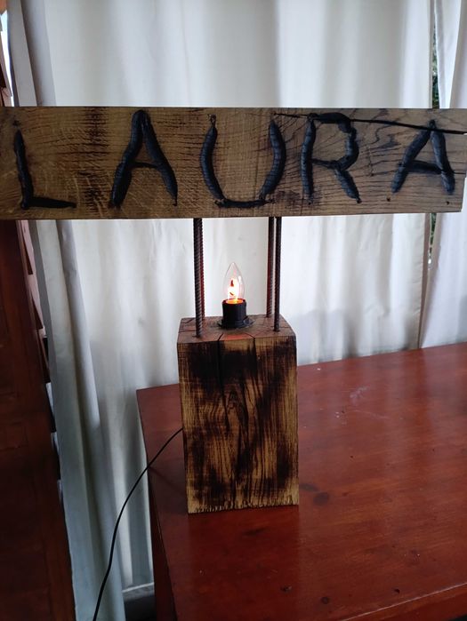 Sprzedam piekną lampę z prawdziwego dęba