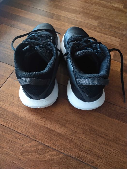 Under Armour buty chłopięce r 39 JAK NOWE