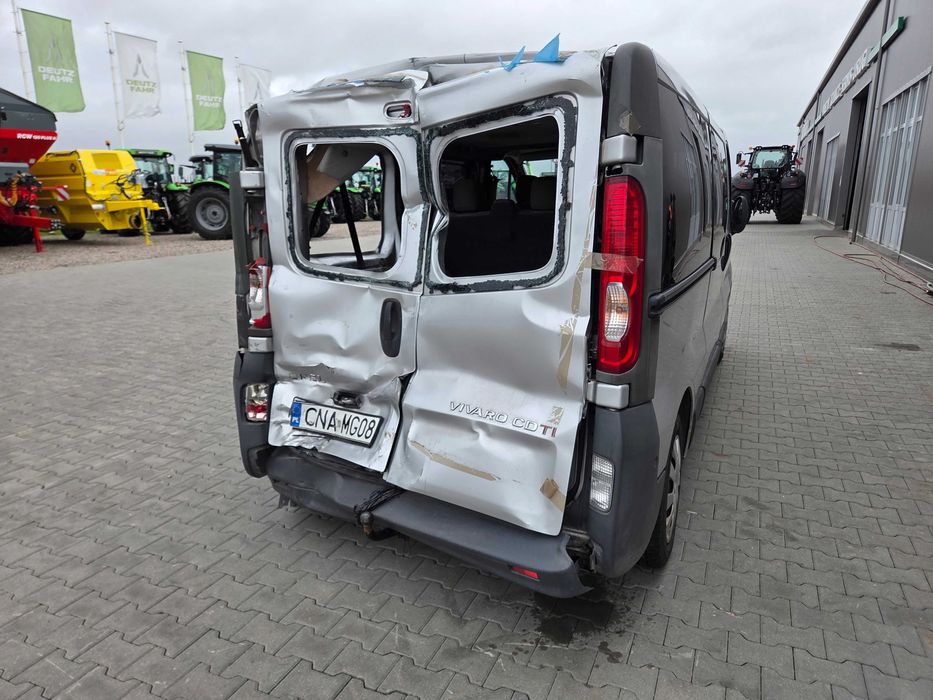 Opel Vivaro Osobowy 2011r. 2.0