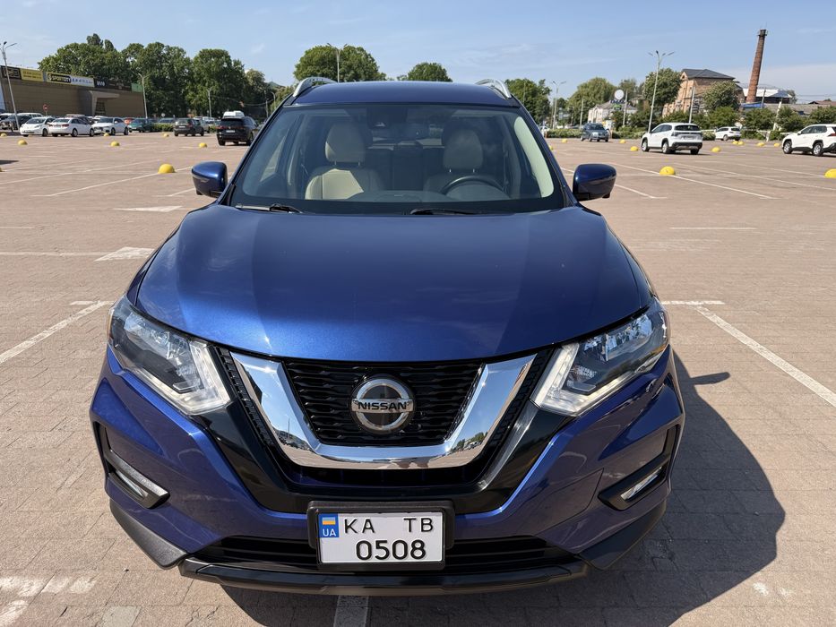 Продам Nissan Rogue 2020