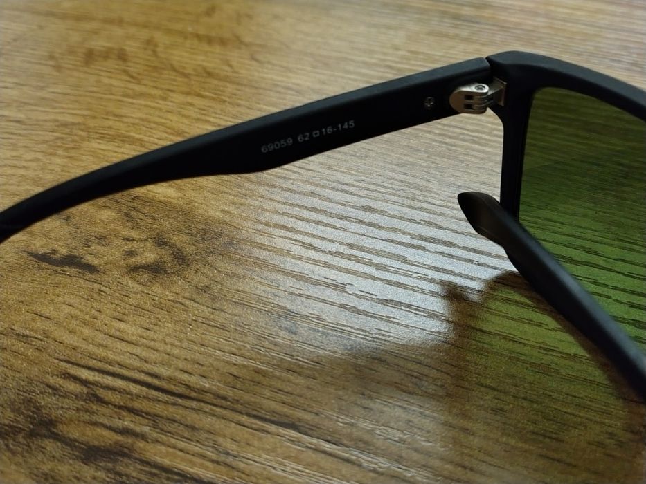 Okulary w stylu Prada