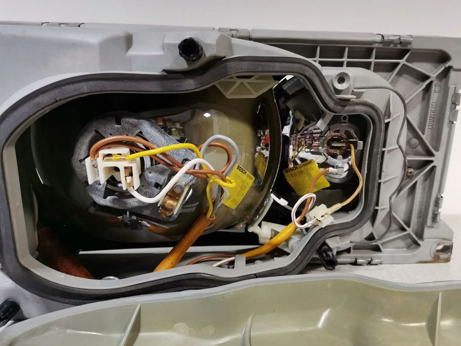 lampa reflektor lewy mercedes w123 c123 75-85 bosch oryginał