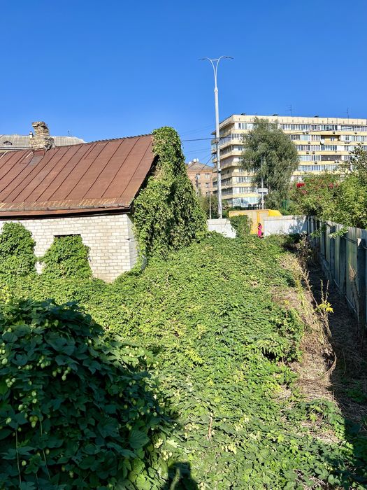 Продам земельный участок 13соток,Киев, Проспект Лобановского,62