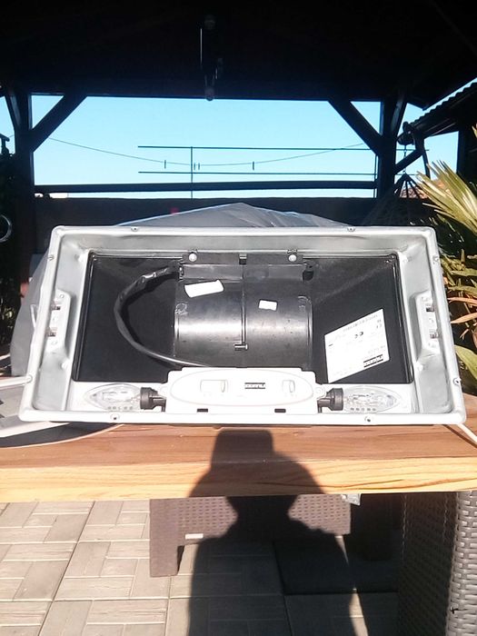 Pochłaniacz pod zabudowę.