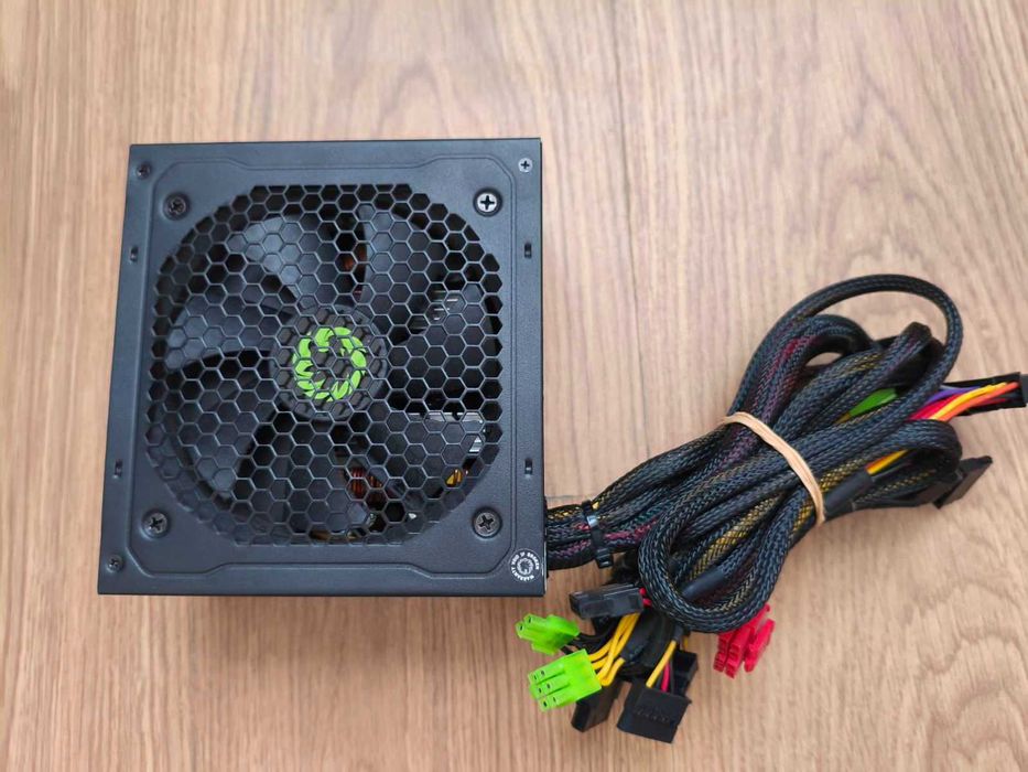 Блок живлення Gamemax VP700 700W