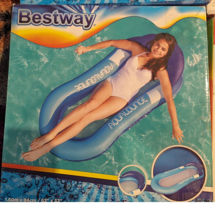 Materac dmuchany z siatką