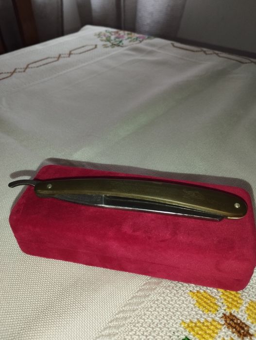 Antiguidades, Navalha de barbear