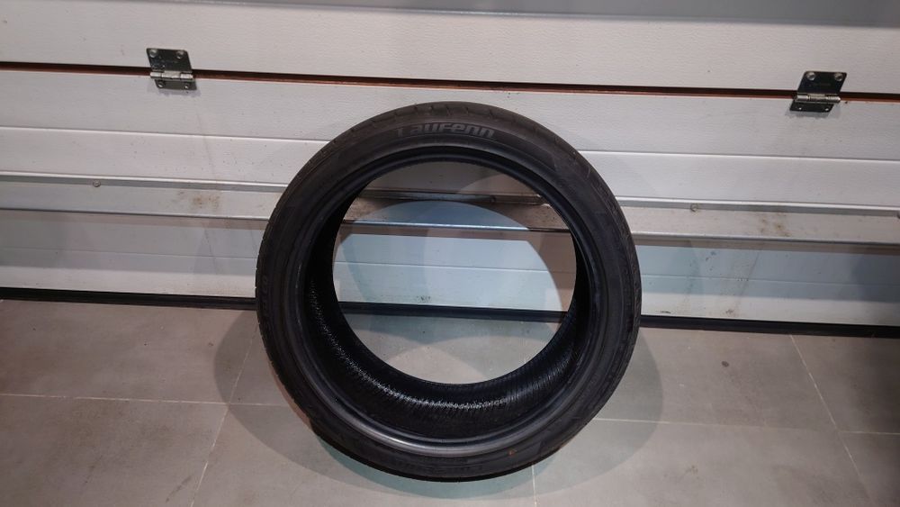 Opona Laufenn 225/40 R18